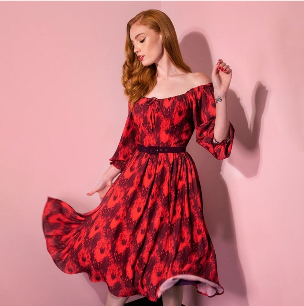 Vixen by Micheline Pitt It Chapter 2 Pennywise Cottage Dress, Size 2x GUC